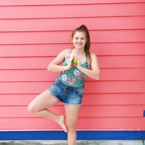 Meet your Posher, Kylee